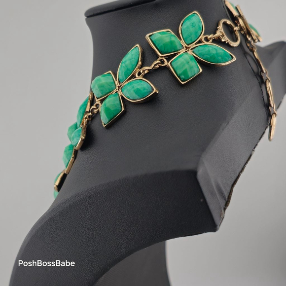 Amrita Singh Green Leaf Statement Necklace Bold With Gold Tone Accents - Picture 7 of 10